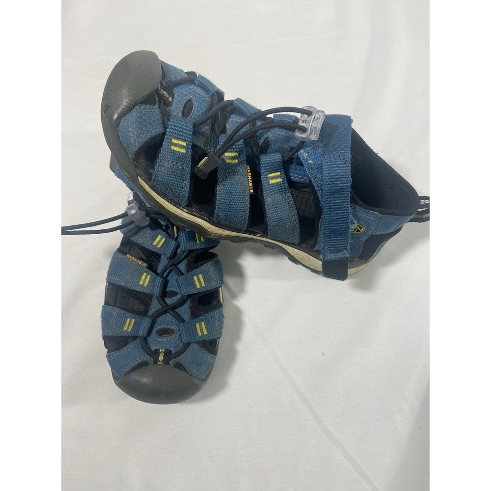 Keen Boys Newport Neo H2 Sandals Size 2 Waterproof Hiking Camping Outdoors